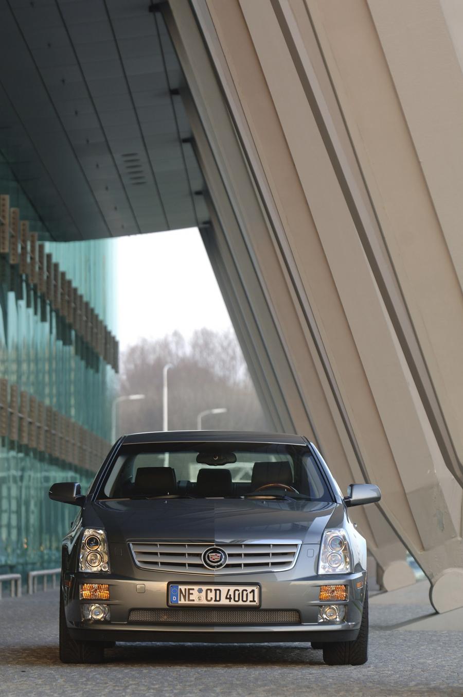  Cadillac STS 2005 года  (фото 56 из 95)